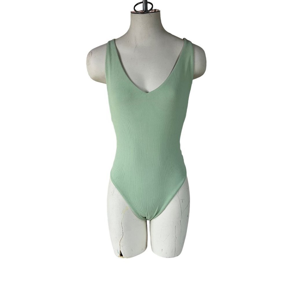 TOLUCA SWIM sz XS‎ One Piece Flattering V-Neck Whitney Simmons Matcha Green NWOT